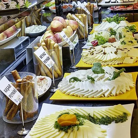 Cunda Uygulama Hotel Ayvalı